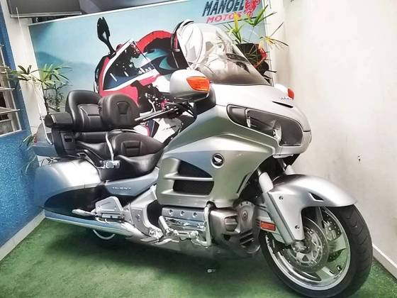 HONDA GL 1800 GOLD WING 